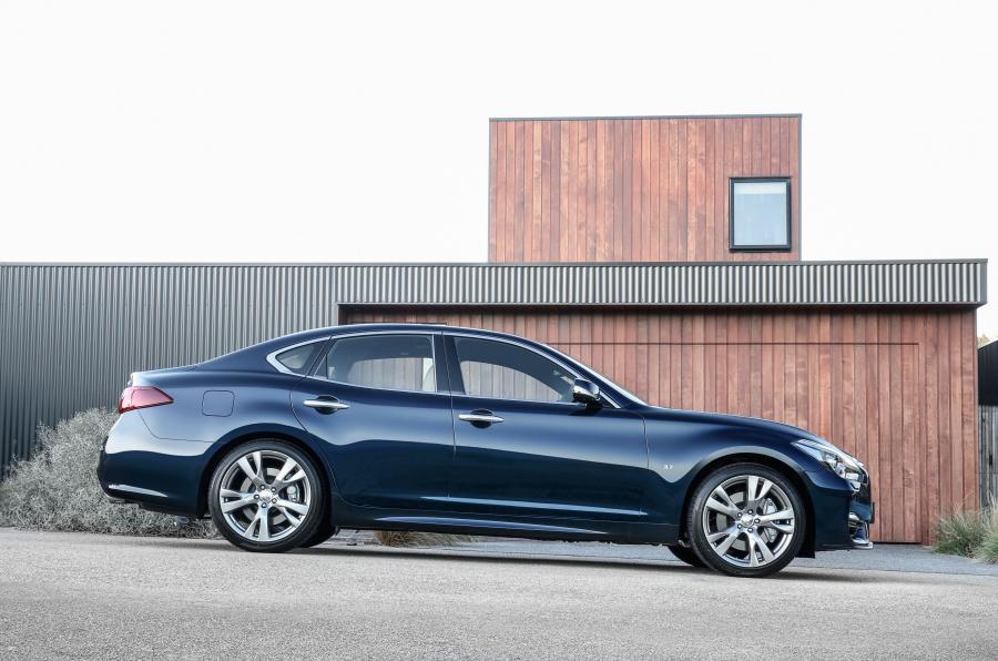 Infiniti Q70 S 2016 года  (AU) (фото 21 из 30)